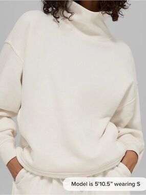 Alo Hazy Mock Neck pullover Outstanding condition sz. S